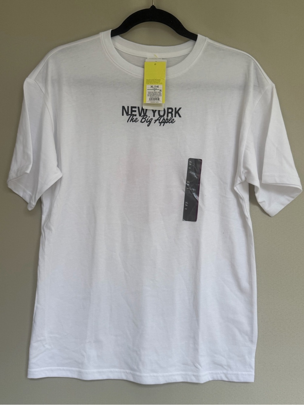 all in motion White Crewneck T‑Shirt with 'New York The Big Apple' Graphic